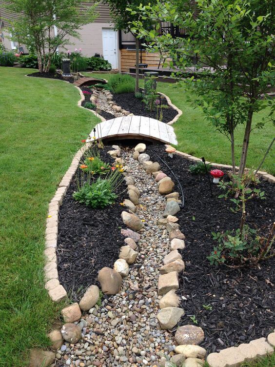 Dry Riverbed Landscaping Ideas, Dry Creek Bed Landscaping Ideas