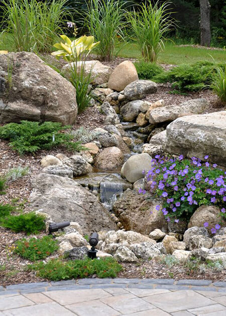 20+ Inspiring Dry Riverbed Landscaping Ideas in 2020