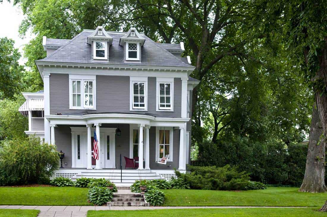 A Broad Sweeping Front Porch Staircase