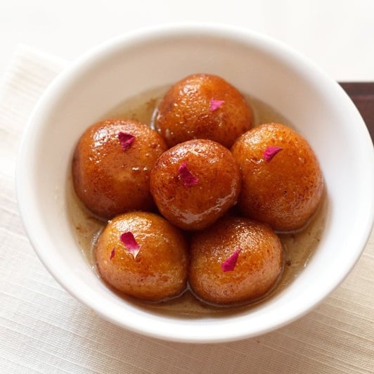  A bowl of Gulab Jamun