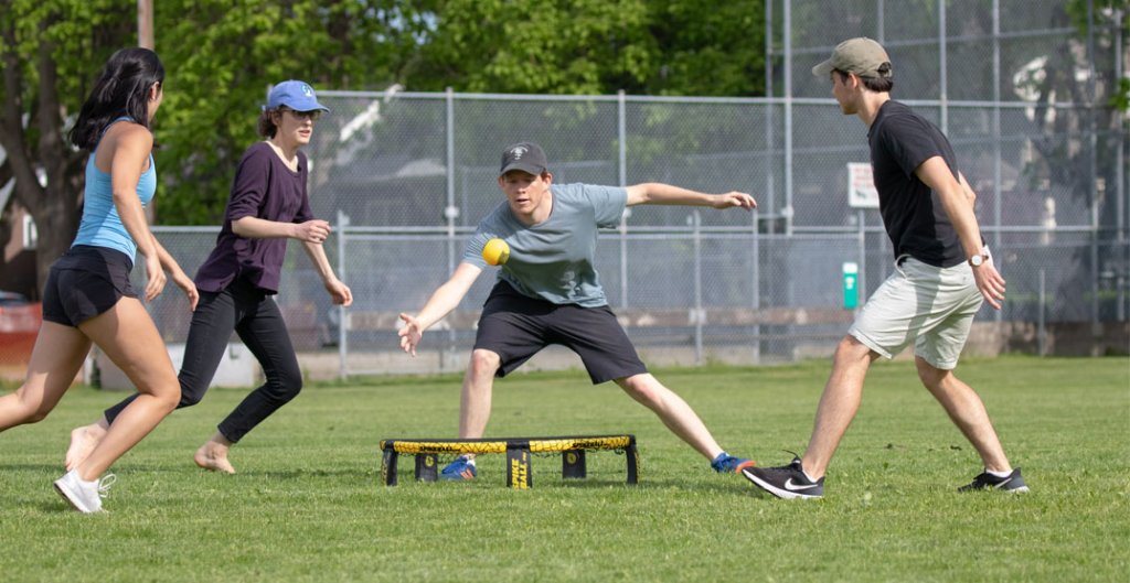 people playing spikeball 