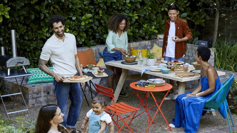 How Do You Entertain Outdoors?