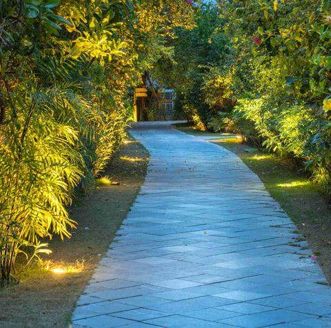 driveway lights on ground